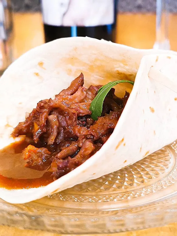 El taco de la casa · El Amor Hermoso